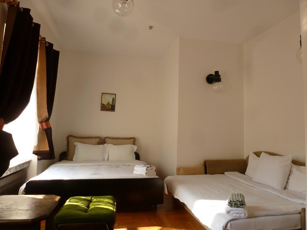Seven Fridays Guest House Vilnius Room photo